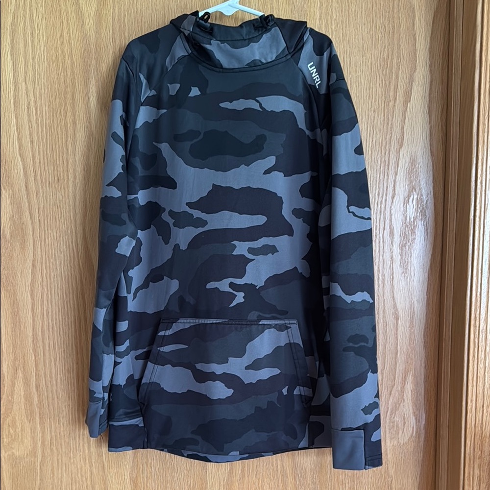 UNRL Crossover II Black and Gray Camouflage Hoodie, Youth Large
